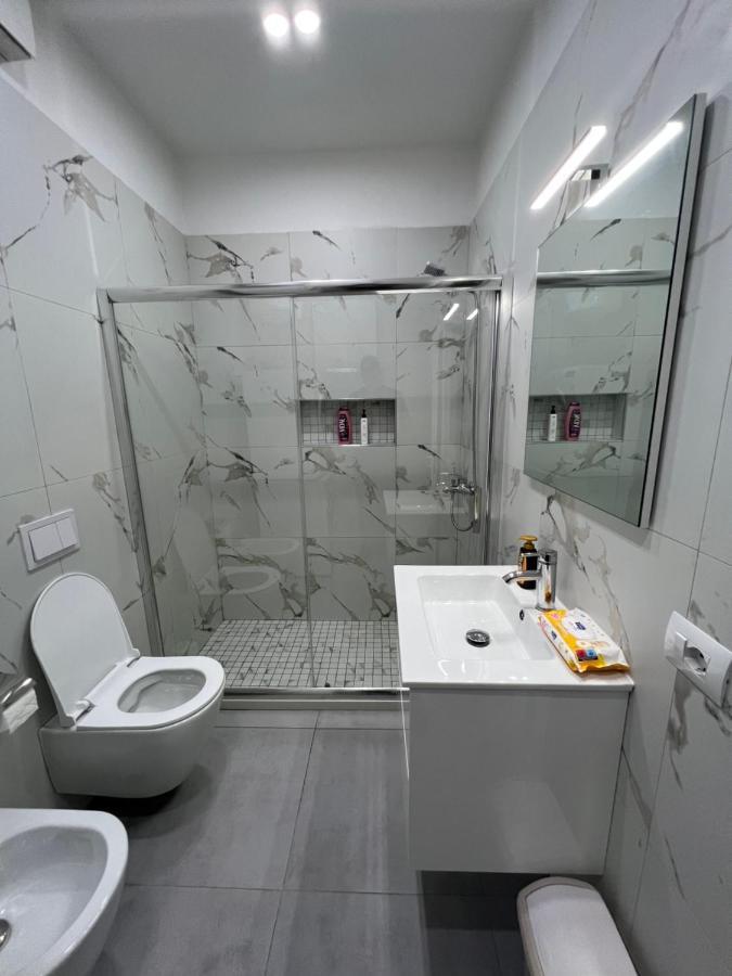 티라나 Gersi'S Daily Apartament 아파트 외부 사진